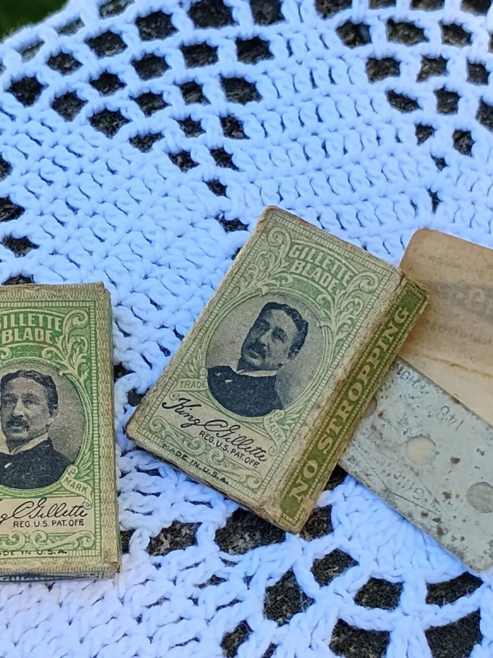 antique Gillette razor blades 1 full 1 partial packs Made in USA circa 1911-1927
